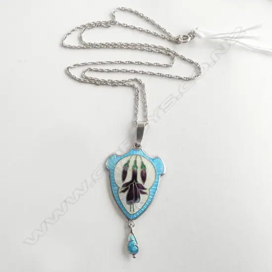 ARTS & CRAFTS SILVER & ENAMEL PENDANT fuchsia decoration. On silver chain