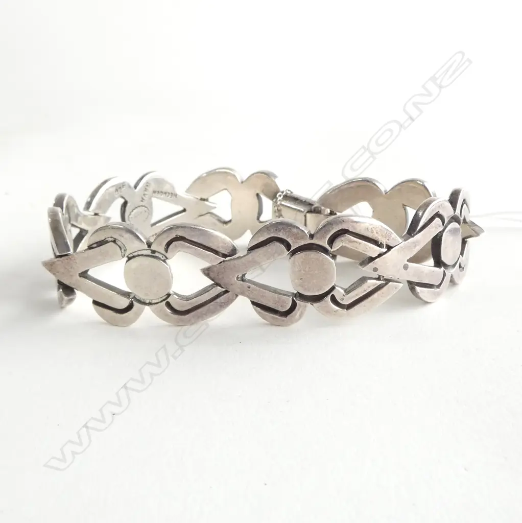VINTAGE SILVER CRAFTED BRACELET Image 1++