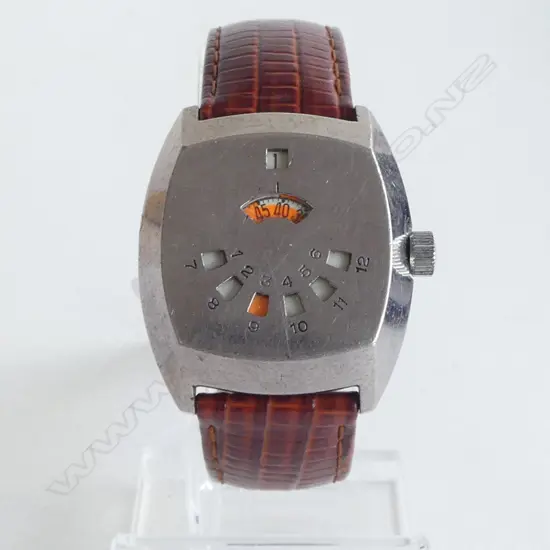 DIGITAL WRIST WATCH