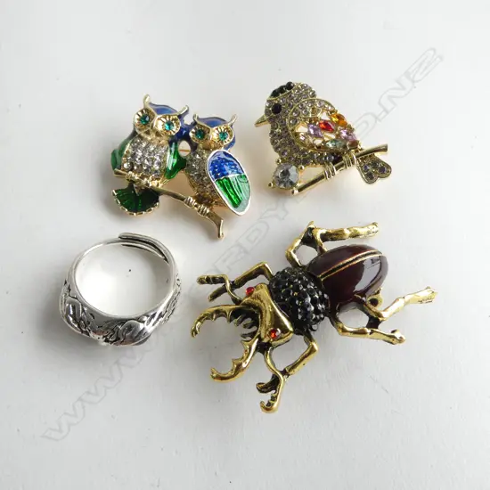 THREE COSTUME BROOCHES & OWL RING, ALL NEW