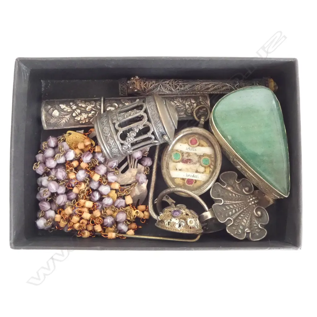 9 ASST. SILVER / METAL ITEMS Image 1++