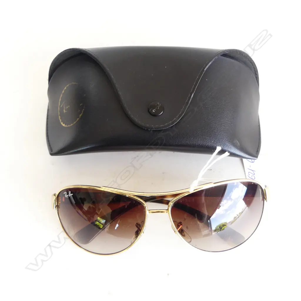 PR RAY BAN SUNGLASSES with case Image 1++