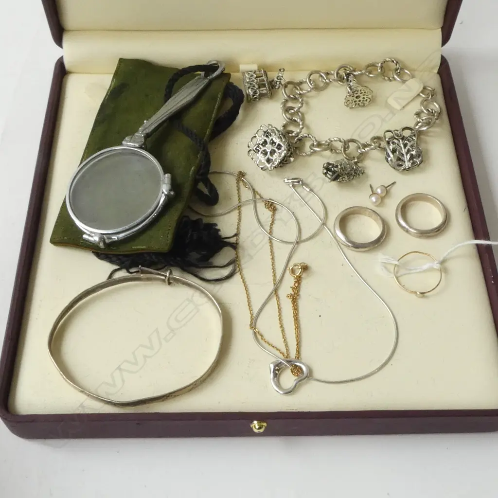 ASST. JEWELLERY INCL. GOLD RING Image 1++