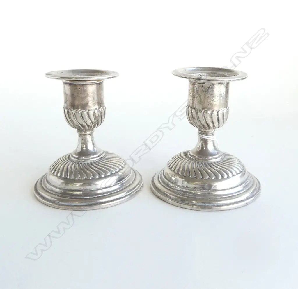 PR VICTORIAN SILVER SHORT COLUMN CANDLESTICKS London 1885 weighted bases 472gms Image 1++