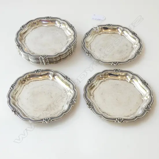12 SILVER TRAYS w. 3 TOWER DANISH SILVER MARK, 150mm dia, 1185grms