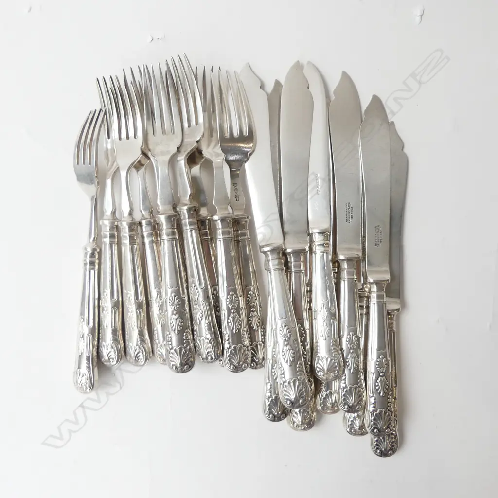 20PC KINGS PATTERN SILVER PLATED FISH CUTLERY 10 KNIVES & 10 FORKS  Image 1++