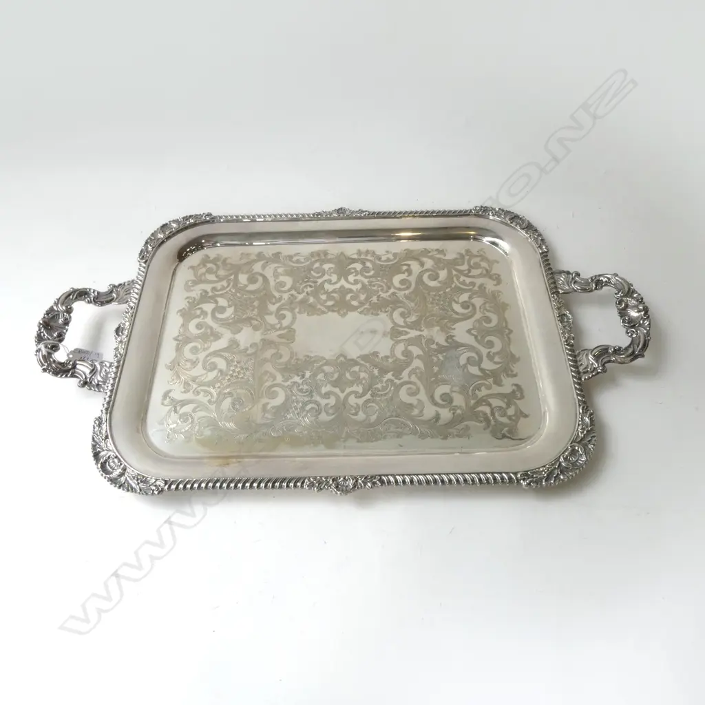 LG SILVER PLATE BUTLERS TRAY 675x390mm Image 1++