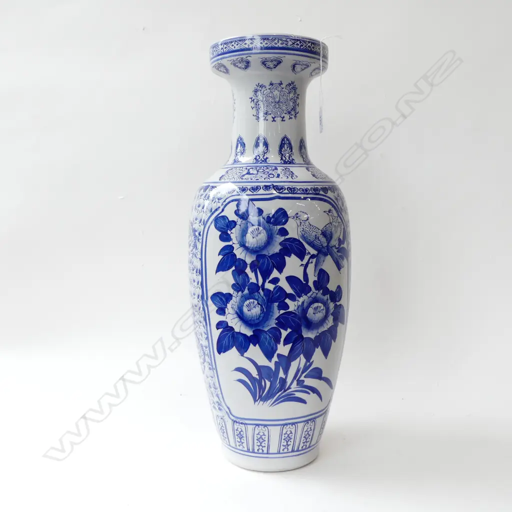 LG ORIENTAL B/W VASE H.600mm Image 1++