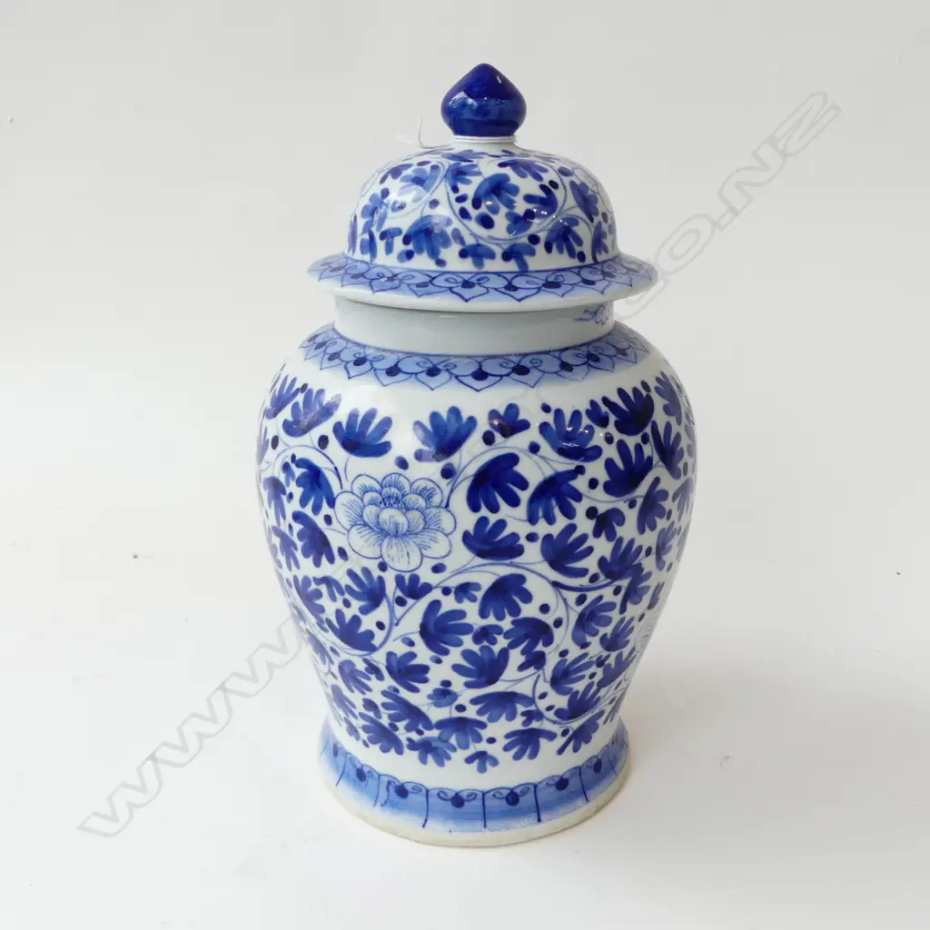 B/W LIDDED GINGER JAR H.255mm Image 1++