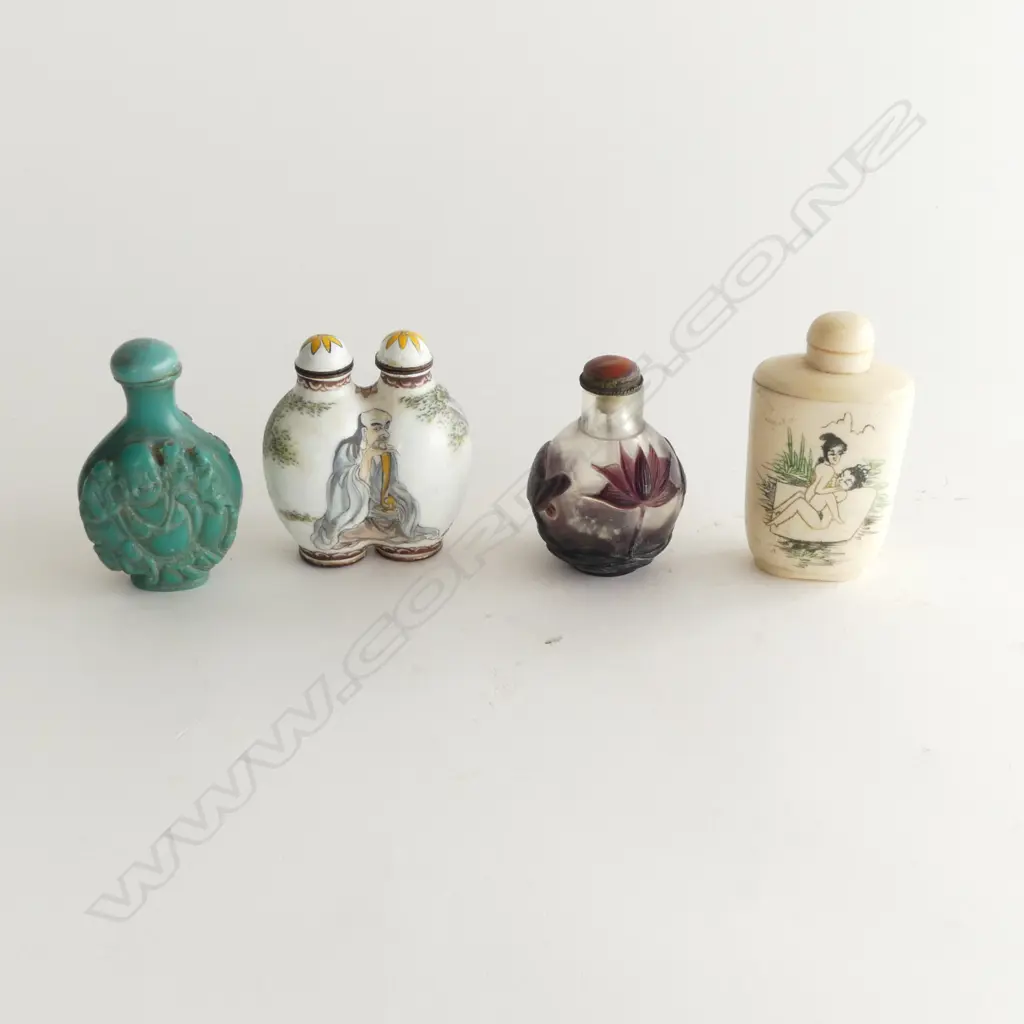 4 VINTAGE SNUFF BOTTLES  H70MM Image 1++