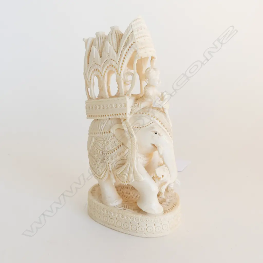 INDIAN IVORY CARVING  ELEPHANT TIGER HUNT H120MM Image 1++