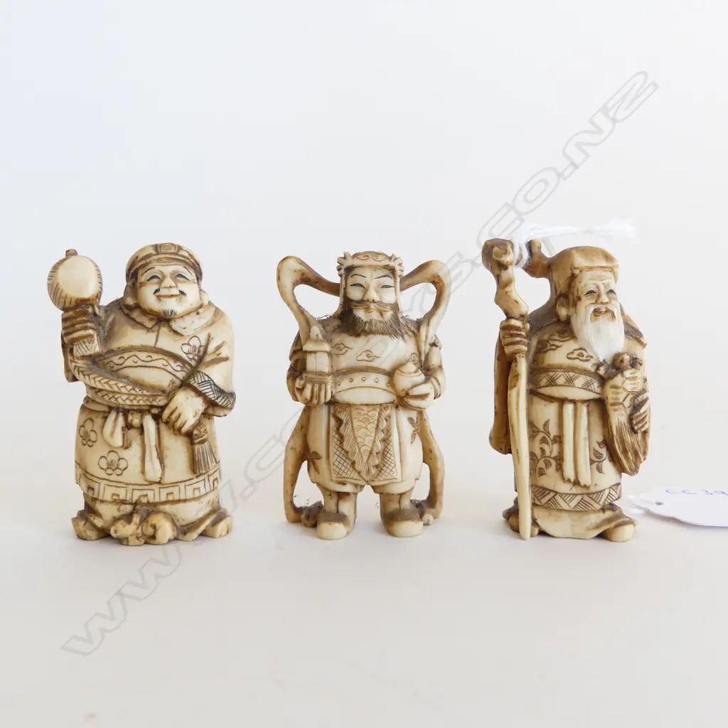 3 SMALL JAPANESE IVORY CARVED FIGURES H50MM Image 1++
