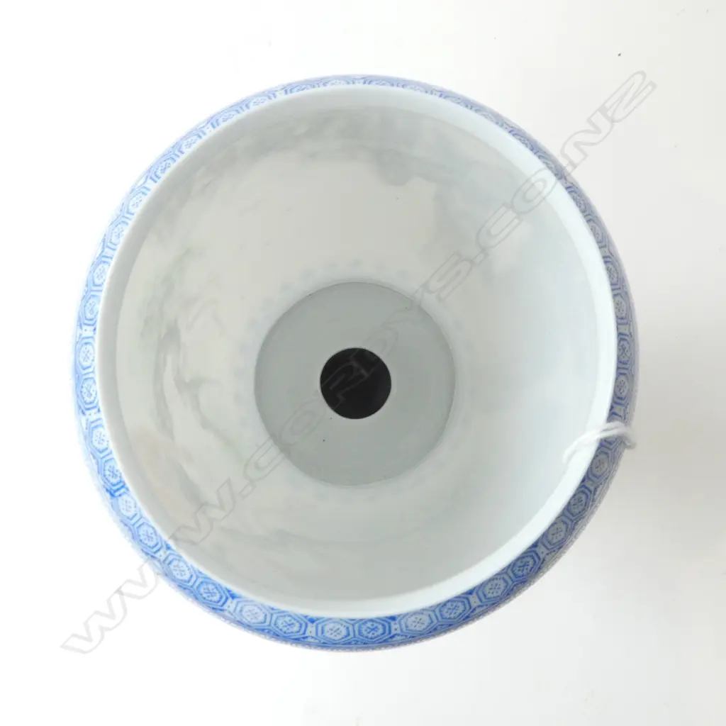 BOXED CHINESE EGGSHELL 2 PCE LAMP Image 1++