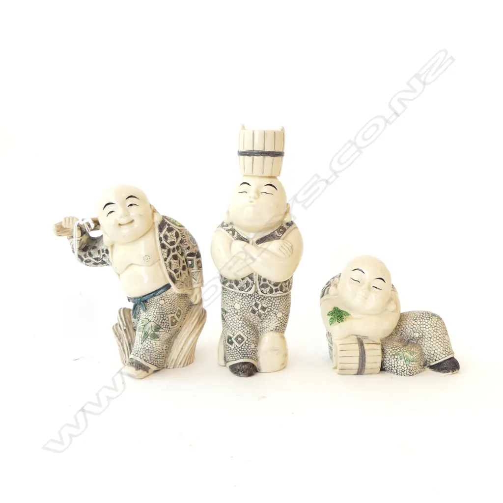 3 ORIENTAL RESIN FIGURES H.175mm Image 1++