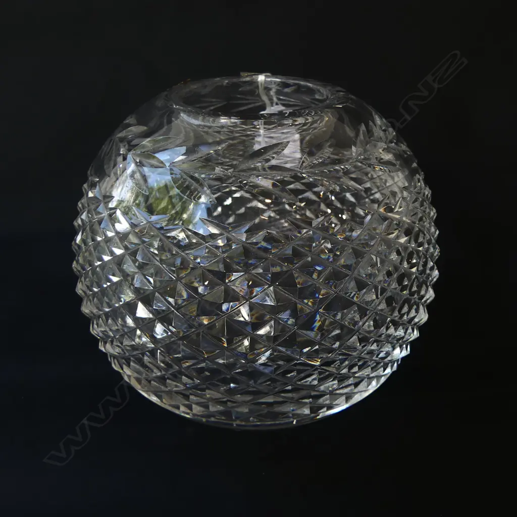 VINTAGE WATERFORD CRYSTAL GLOBE VASE ‘GLANDORE’ ETCHED STAMP, H.140MM D.140MM Image 1++