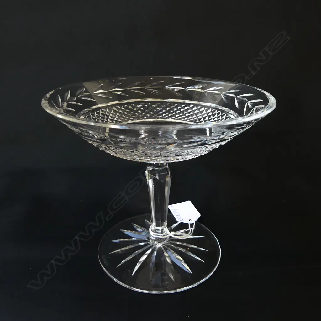 WATERFORD CRYSTAL COMPORT ‘GLANDORE’ PATTERN ETCHED STAMP, H.135MM D.154MM Image 1++