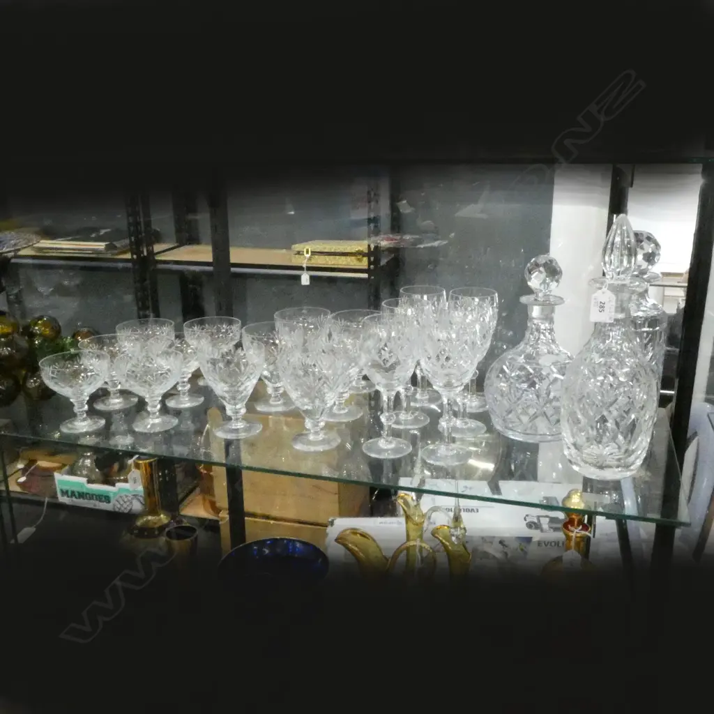 3 ROYAL DOULTON CRYSTAL DECANTERS H.295mm+ 3x6 GLASSES Image 1++