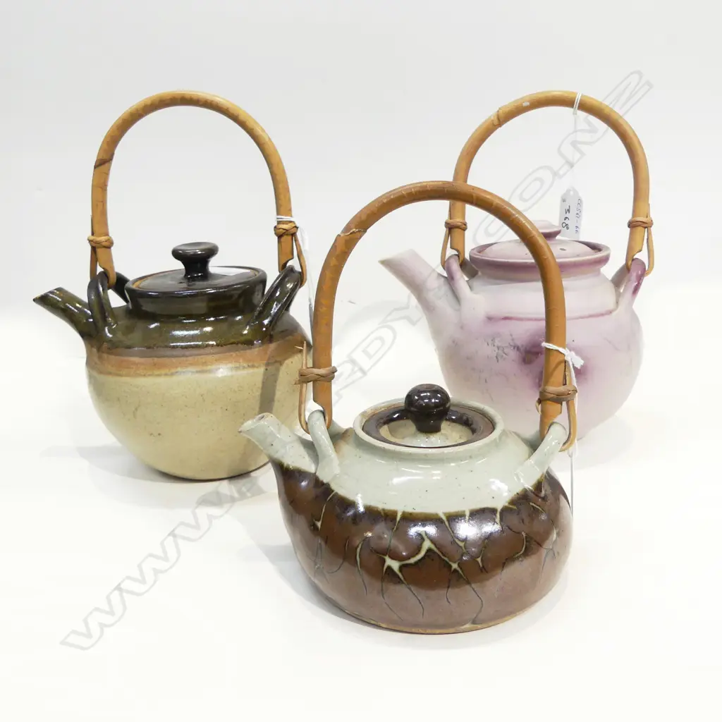 3 NZ POTTERY TEAPOTS ROYCE MCGLASHIN, KEITH MASON, OTHER UNMARKED H.250mm Image 1++