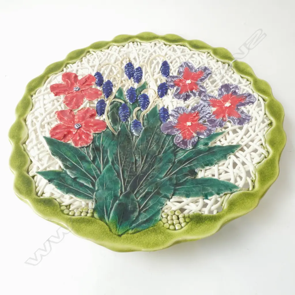 TOM SOMERVILLE, POTTERY DECORATIVE WALL PLATE, DATED REVERSE 21.07.006, 445mm Image 1++