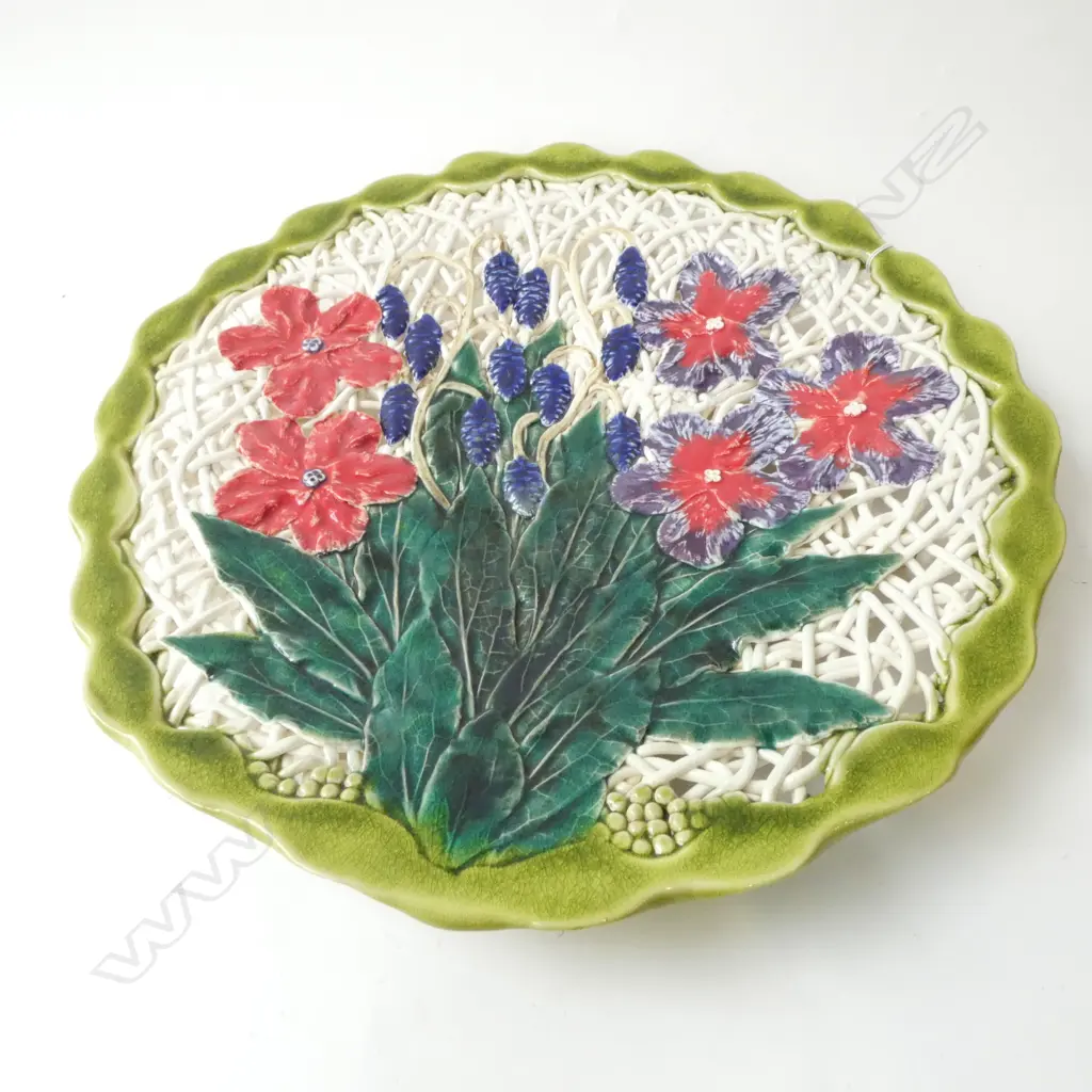 TOM SOMERVILLE, POTTERY DECORATIVE WALL PLATE, DATED REVERSE 21.07.006, 445mm Image 1++