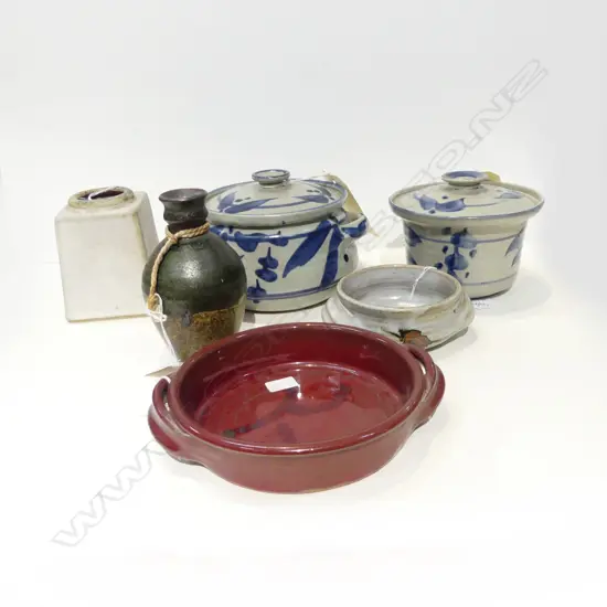 6 PCES NZ POTTERY; DORIS DUTCH, 2 CARL VANDELBOSCH, etc, all w. signatures