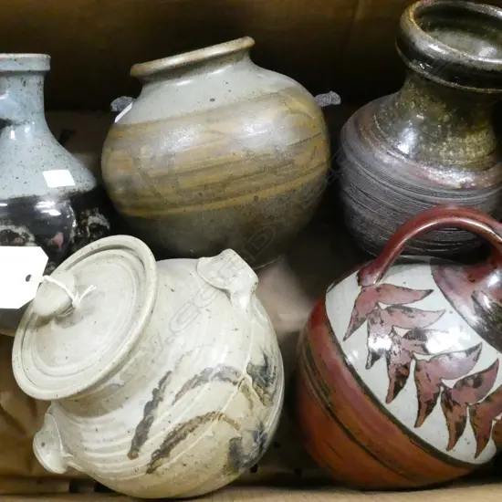 5 ASST NZ POTTERY PCES; DIANE NOODS, JANET WRIGHT, etc