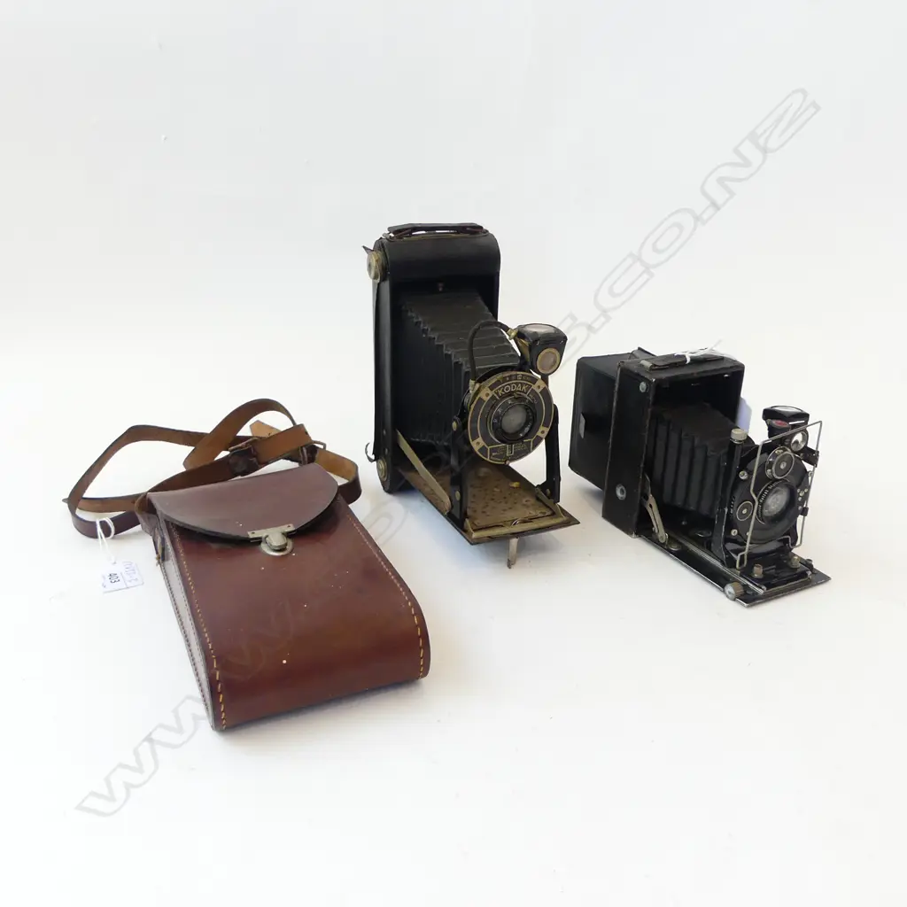KODAK 'DIODAK' CASED FOLDING 120 & CONTESSA NETTLE SMALL PLATE CAMERA  Image 1++