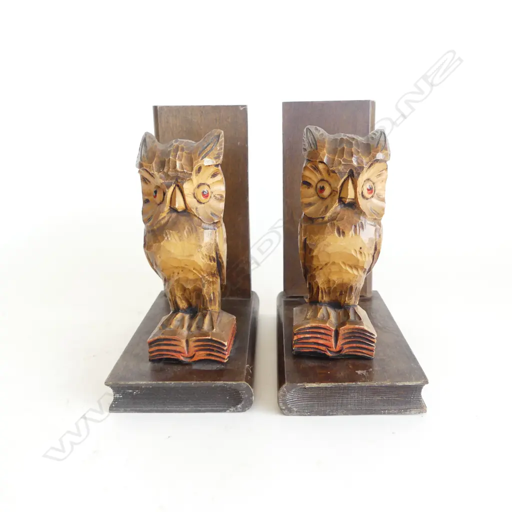 PR CARVED WOODEN OWL BOOKENDS, EUROPEAN Image 1++