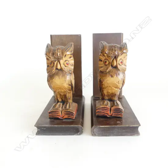 PR CARVED WOODEN OWL BOOKENDS, EUROPEAN