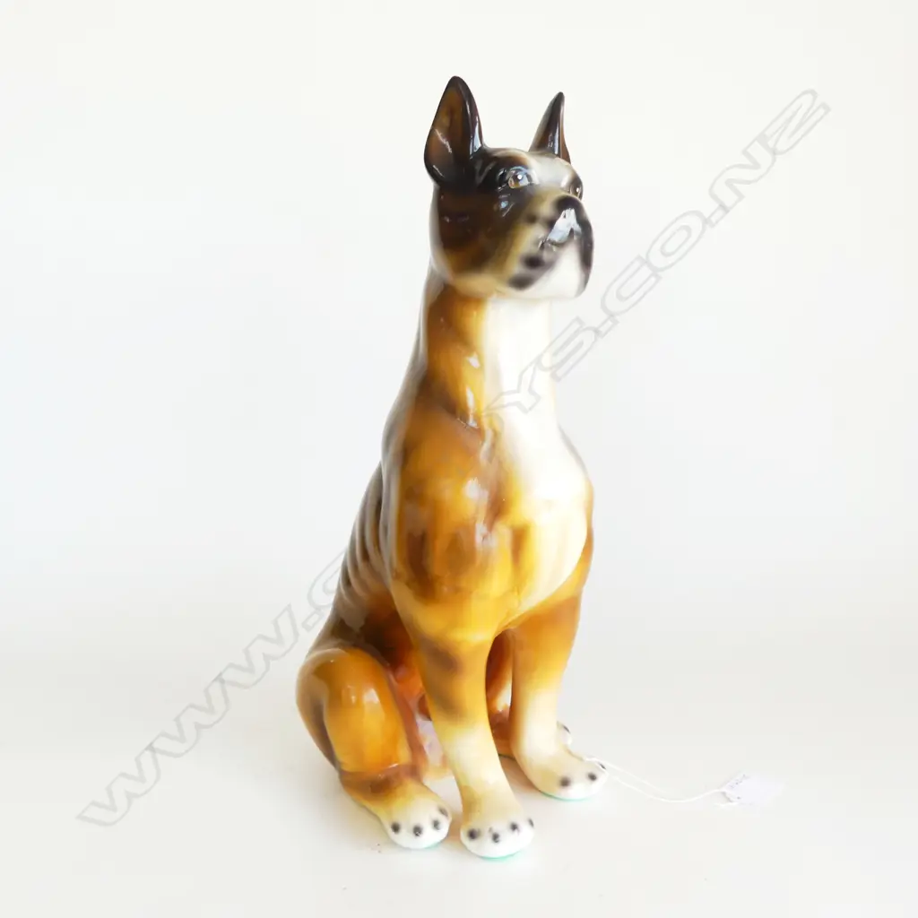 LG CHINA BOXER DOG H.370mm Image 1++