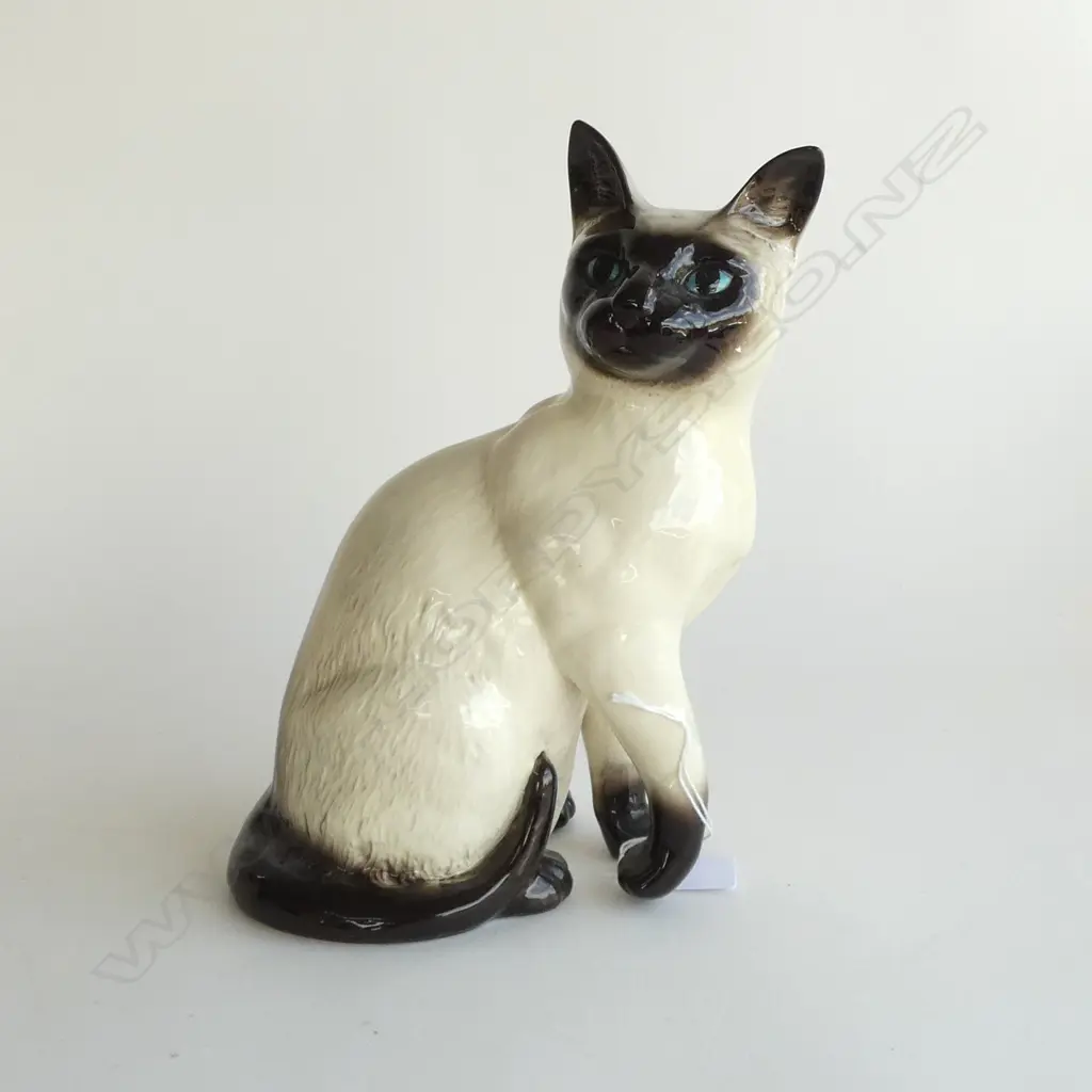 ROYAL DOULTON SIAMESE CAT H.230mm Image 1++