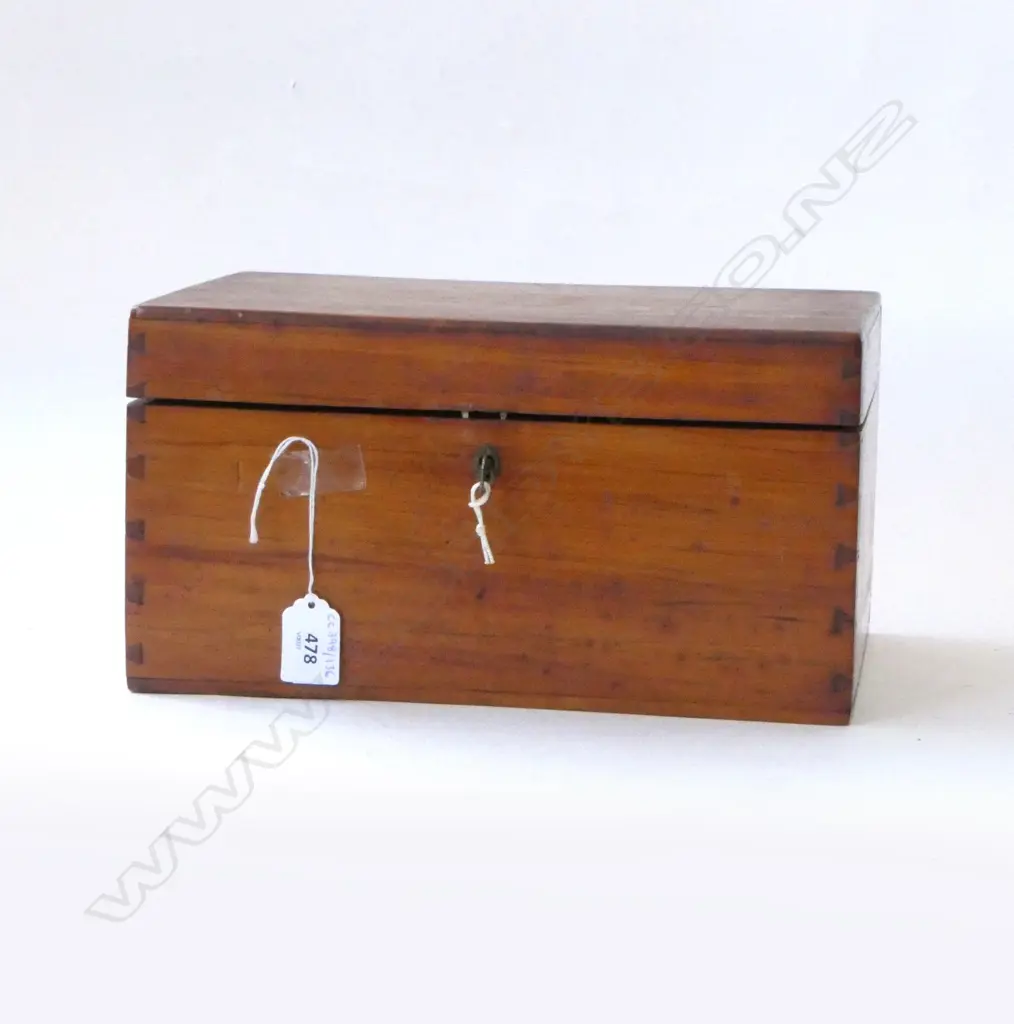 RIMU BOX  L290MM OF MIXED EP CUTLERY Image 1++