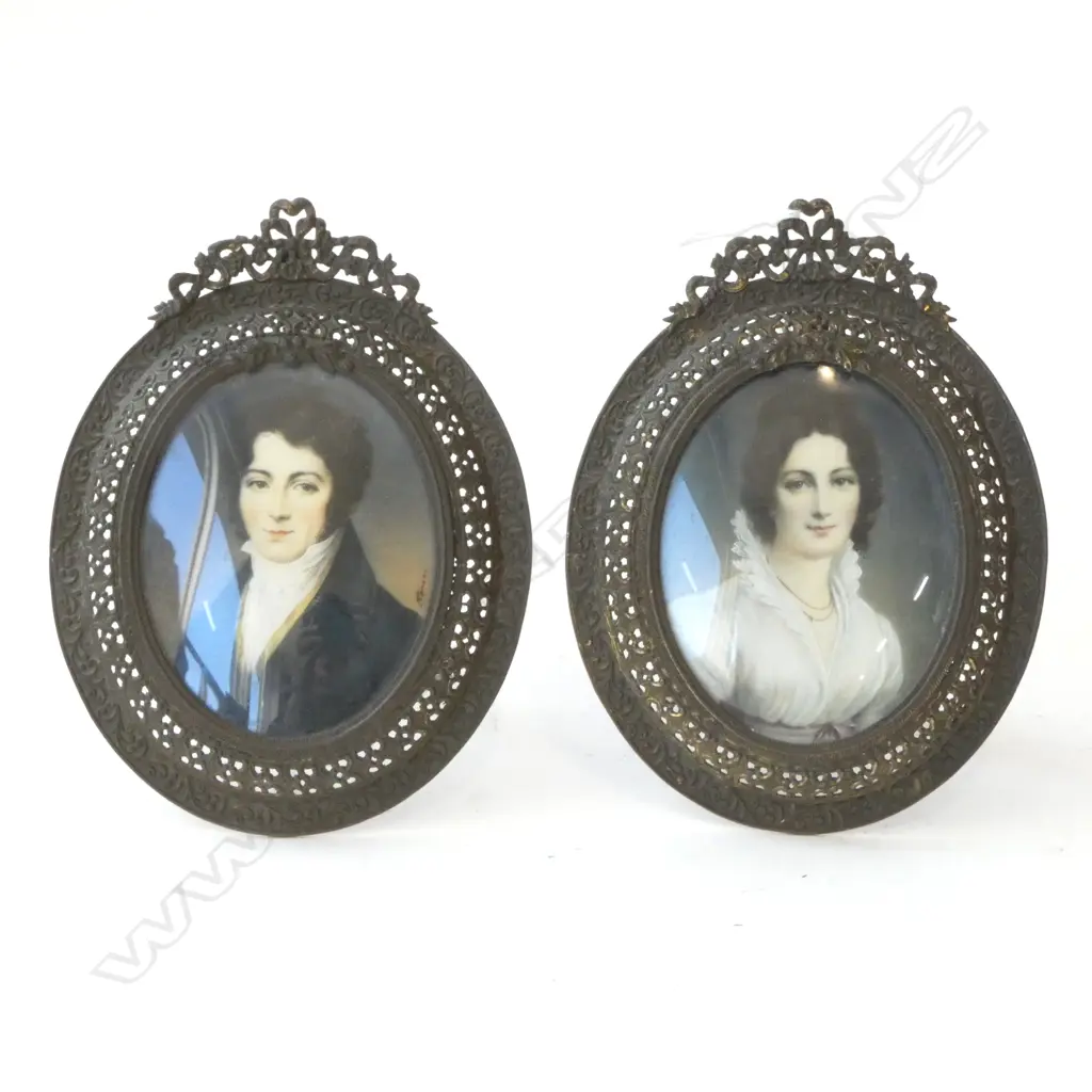 PR REGENCY STYLE PORTRAITS IN OVAL FRAMES 80x60mm Image 1++