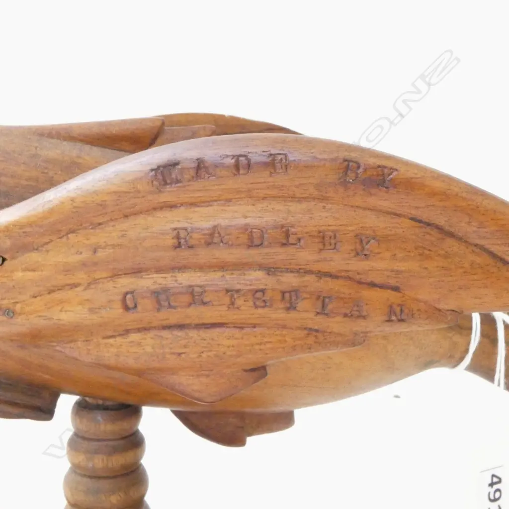 PITCAIN ISLAND CARVED WOOD FLYING FISH BY RADLEY CHRISTIAN L290 Image 1++