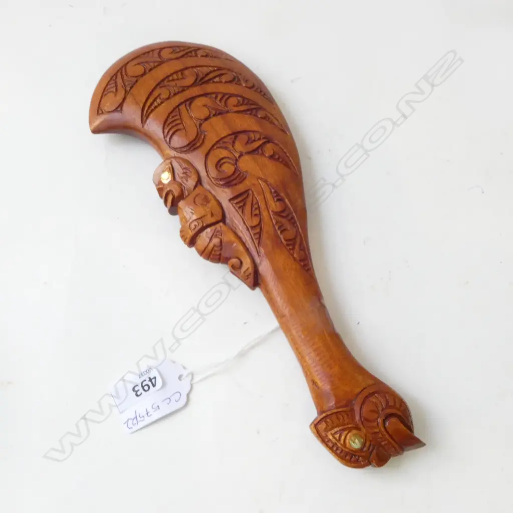 CARVED WOODEN PATU L.250mm Image 1++