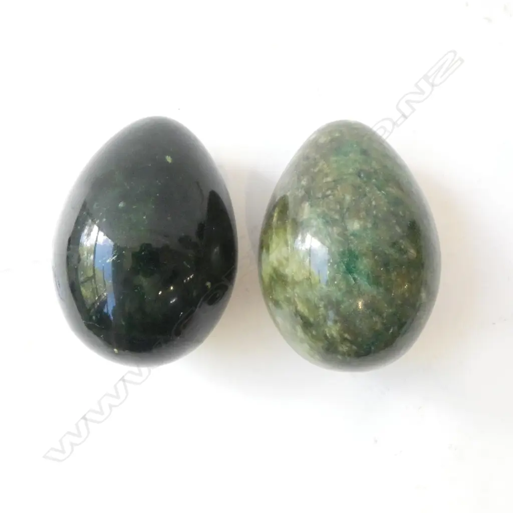 2 GREENSTONE EGGS H.70mm Image 1++