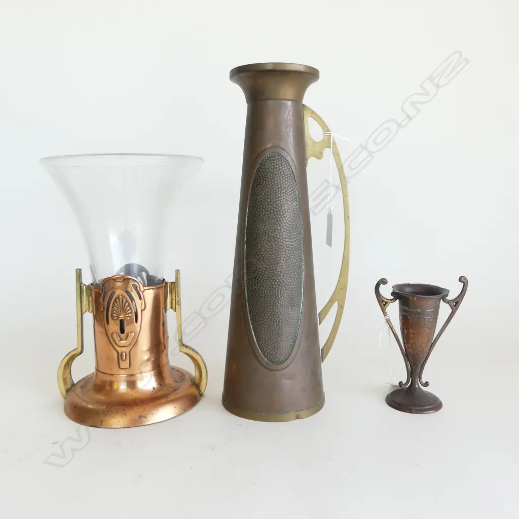 3 VINTAGE COPPER VASES 320MM TALLEST Image 1++
