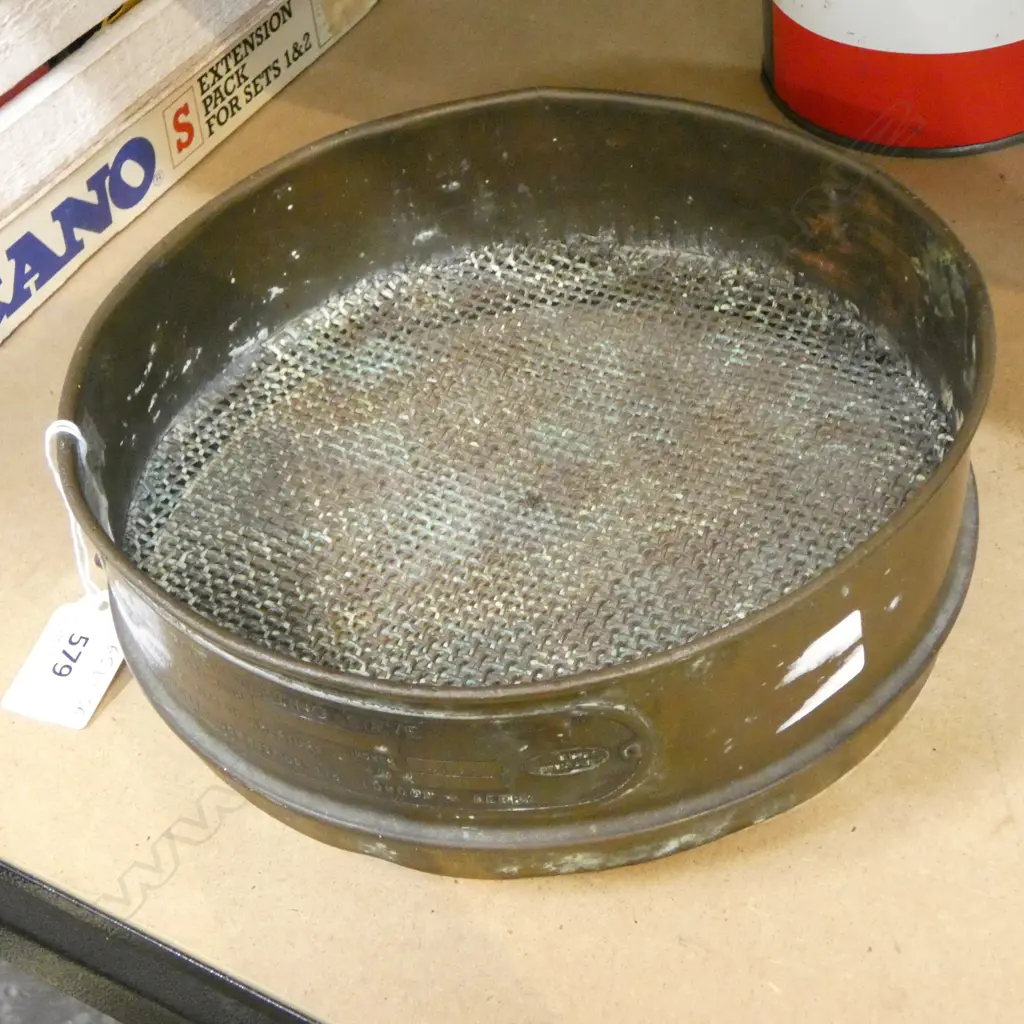 VINTAGE ENGLISH 'ROTAP TESTING SIEVE' by 'INTERNATIONAL COMBUSTER Ltd' Dia.210mm Image 1++