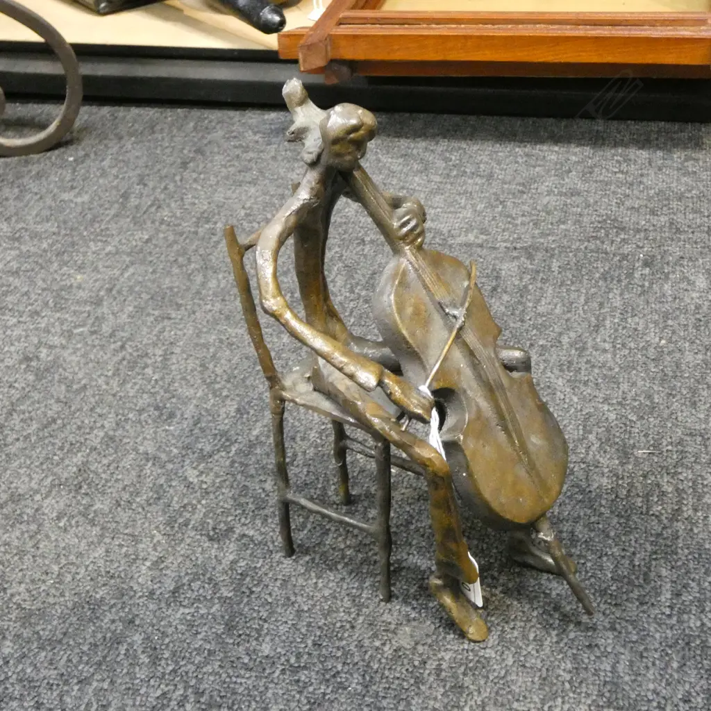 BRONZED METAL CELLIST SCULPTURE H.230mm Image 1++
