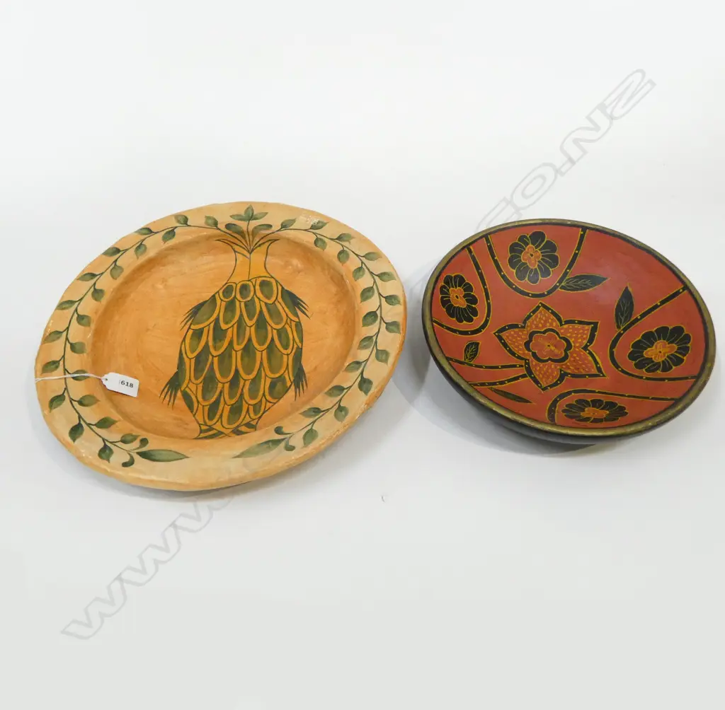 DECORATIVE WOODEN BOWL w. OTHER BOWL Image 1++