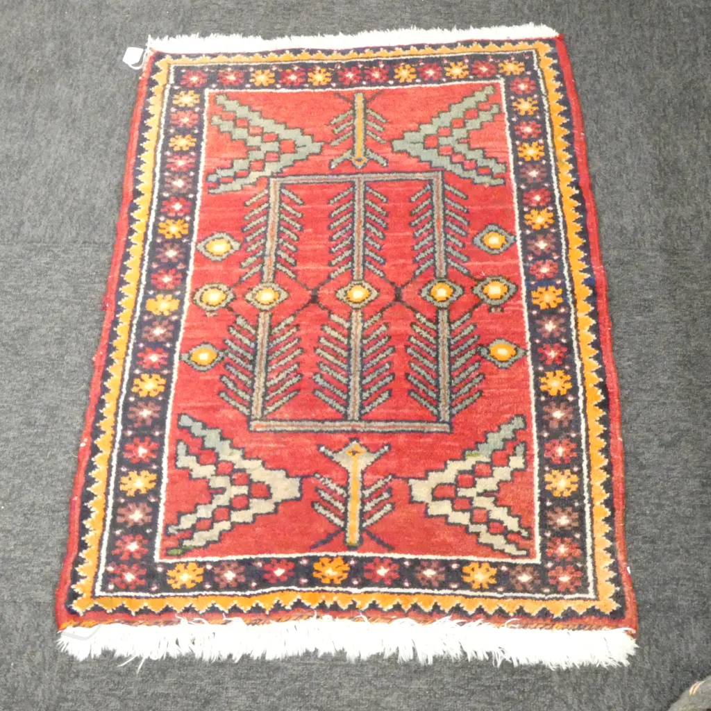 SMALL PERSIAN HAND KNOTTED RUG... Image 1++