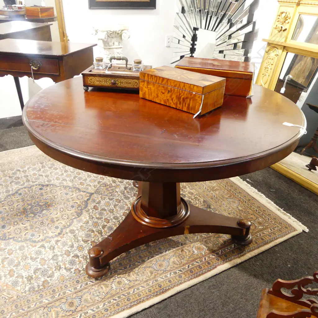 REGENCY MAHOGANY SUPPER TABLE 1135mm dia Image 1++