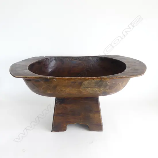 WOODEN FOOTED DOUGH BIN 625x410x325mm