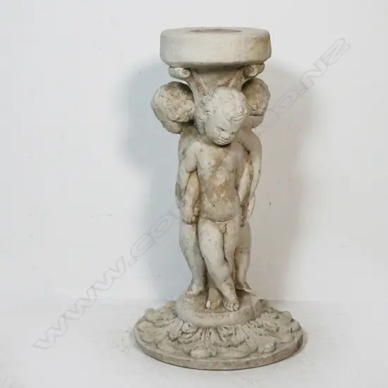 CAST CONCRETE GARDEN ORNAMENT w. 3 CHERUB FIGURES H.630mm