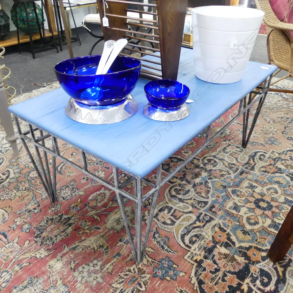 VINTAGE COFFEE TABLE 1080x630x475mm Image 1++