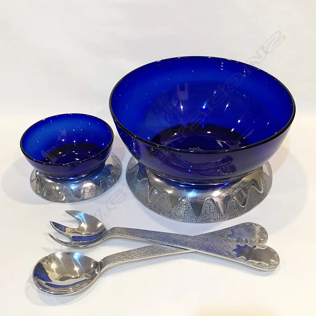 2 MEXICAN BLUE GLASS BOWLS, LARGER w. SERVERS 290mm dia Image 1++