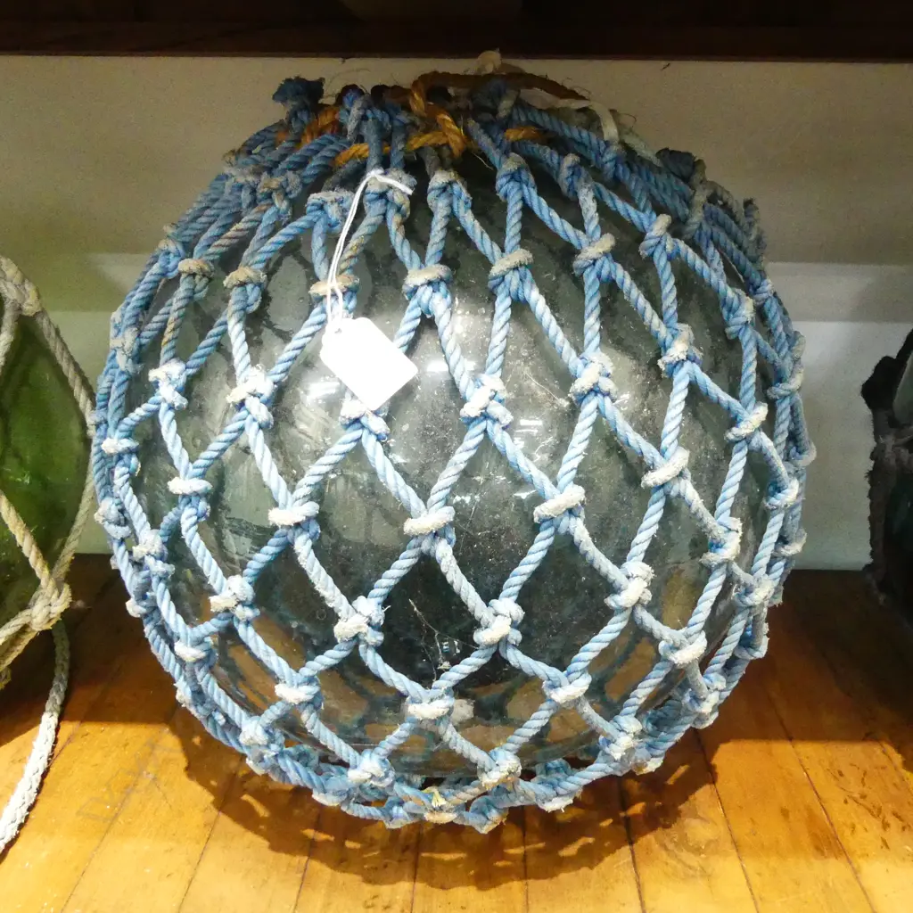 GLASS BALL FISHING FLOAT w. NETTING 370mm dia Image 1++