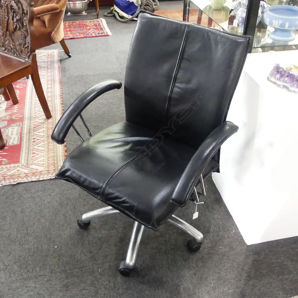 BLACK LEATHER LOOK OFFICE CHAIR (HEAVY) Image 1++