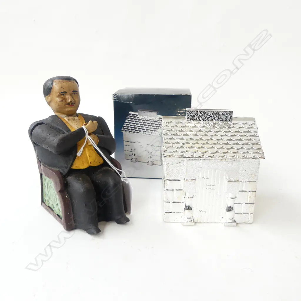 2 METAL COIN BANKS H.135mm Image 1++