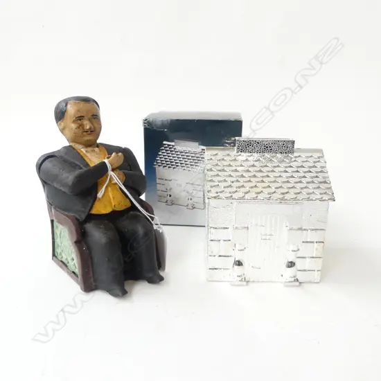 2 METAL COIN BANKS H.135mm